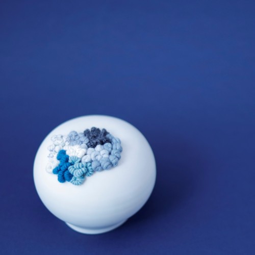 Sculpture en porcelaine brodée _ Claire Grosjean